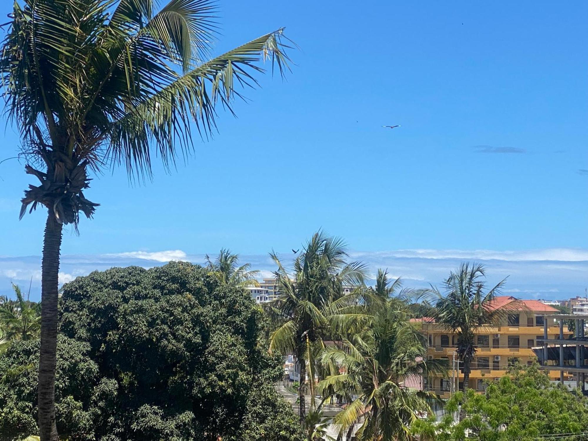 Beachfront M. A.Apartment Dar es Salaam Ngoại thất bức ảnh
