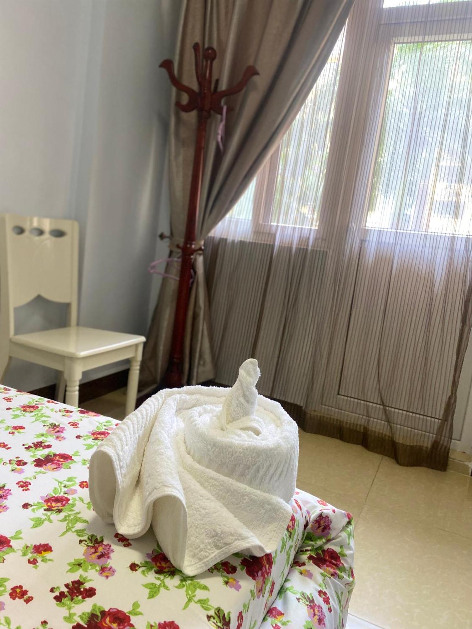 Beachfront M. A.Apartment Dar es Salaam Ngoại thất bức ảnh